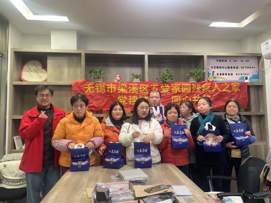 43a5c3670daf2a3225f1947fc2c05cc