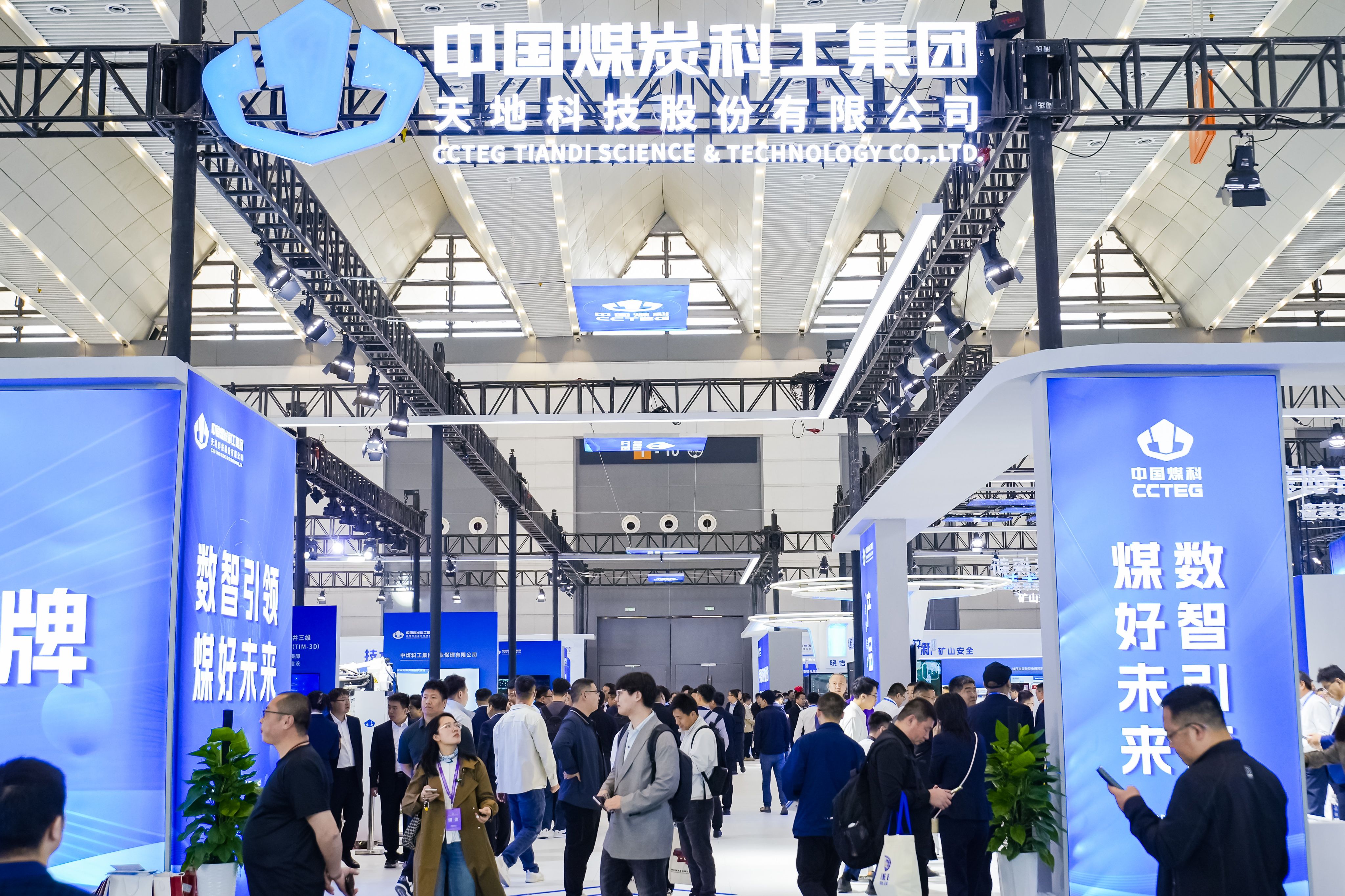 https://img2.danews.cc/upload/images/20250414/c0b01c1163e08296c76543a552f033a1.jpg