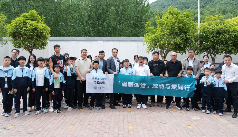 https://img2.danews.cc/upload/images/20250430/832d94138361c3b620b144be1dc1f9cd.jpg