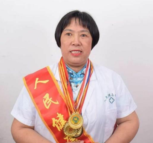 谢荣群：七一之际的中医传承之光