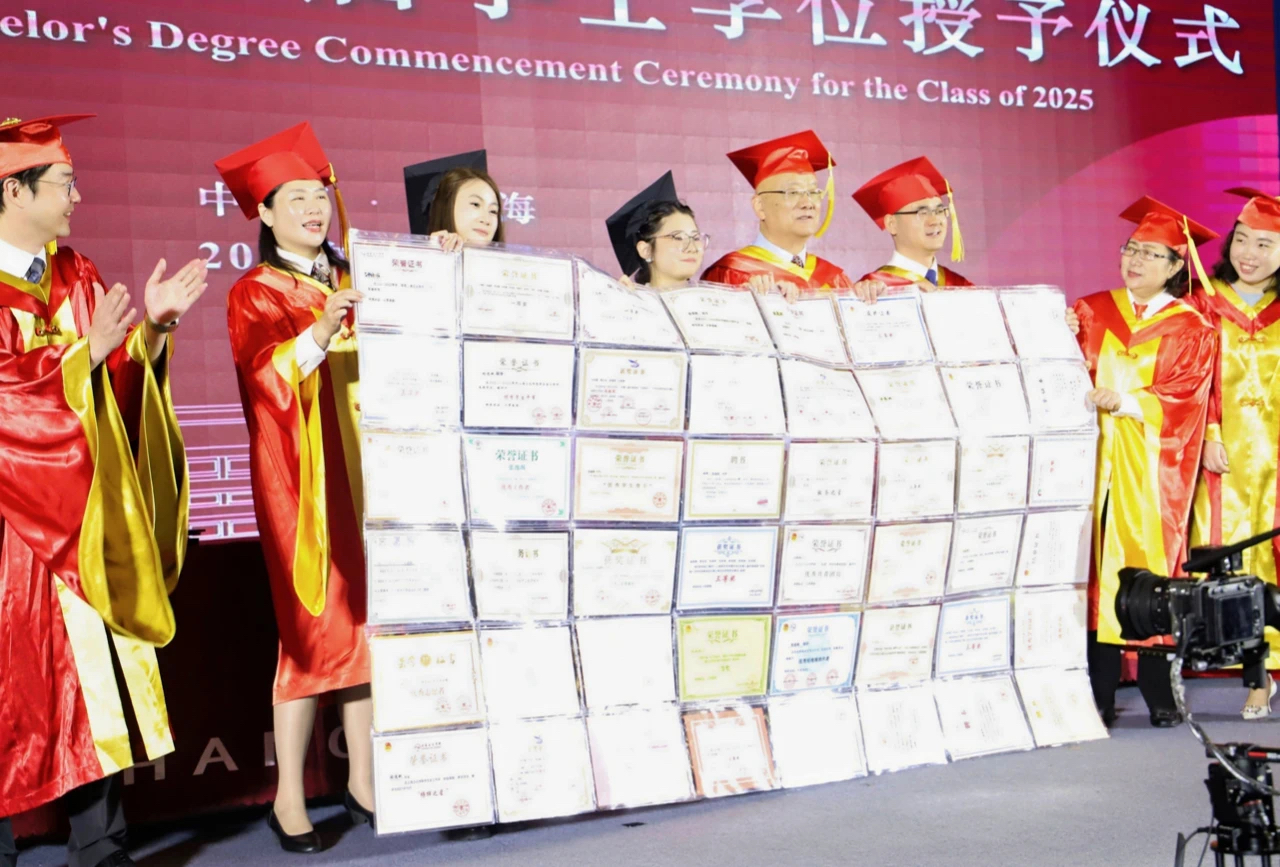 https://img2.danews.cc/upload/images/20250617/3fda2f46f8741bc13a5731dd0d454970.jpg