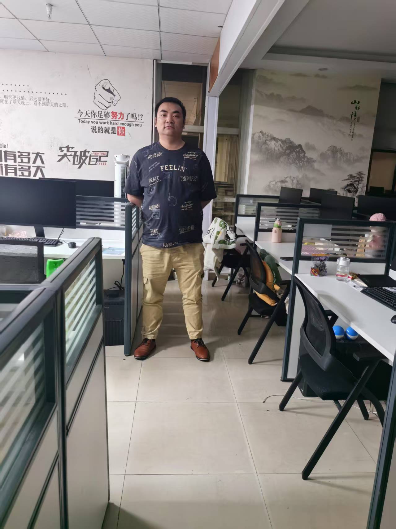 https://img2.danews.cc/upload/images/20250621/d6d1e19c2cb7ee775fa64c0f59916bed.jpg