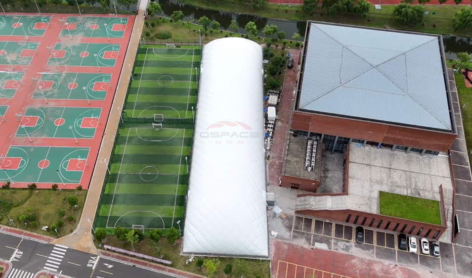 “宁波大学科学技术学院”呈现“精品气膜”