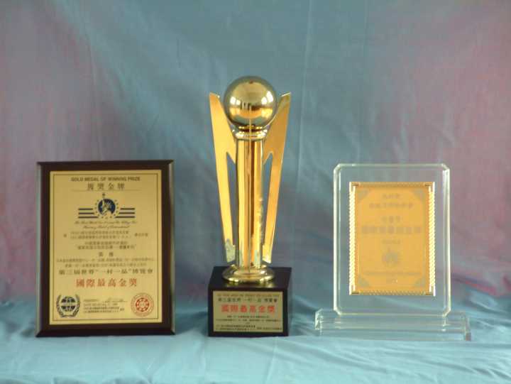 心怀大国梦 践行富民责——访中国著名水稻育种专家许雷