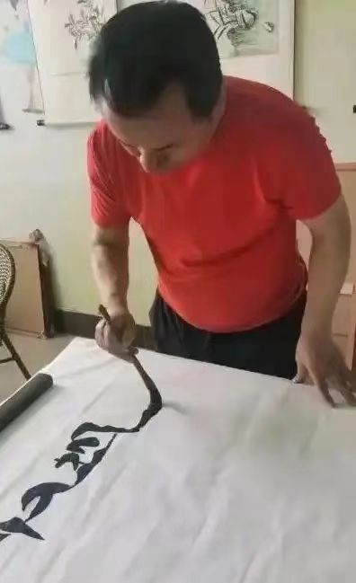 https://img2.danews.cc/upload/images/20250811/ebe5b0a514ca93335d10aec83a02b863.jpg