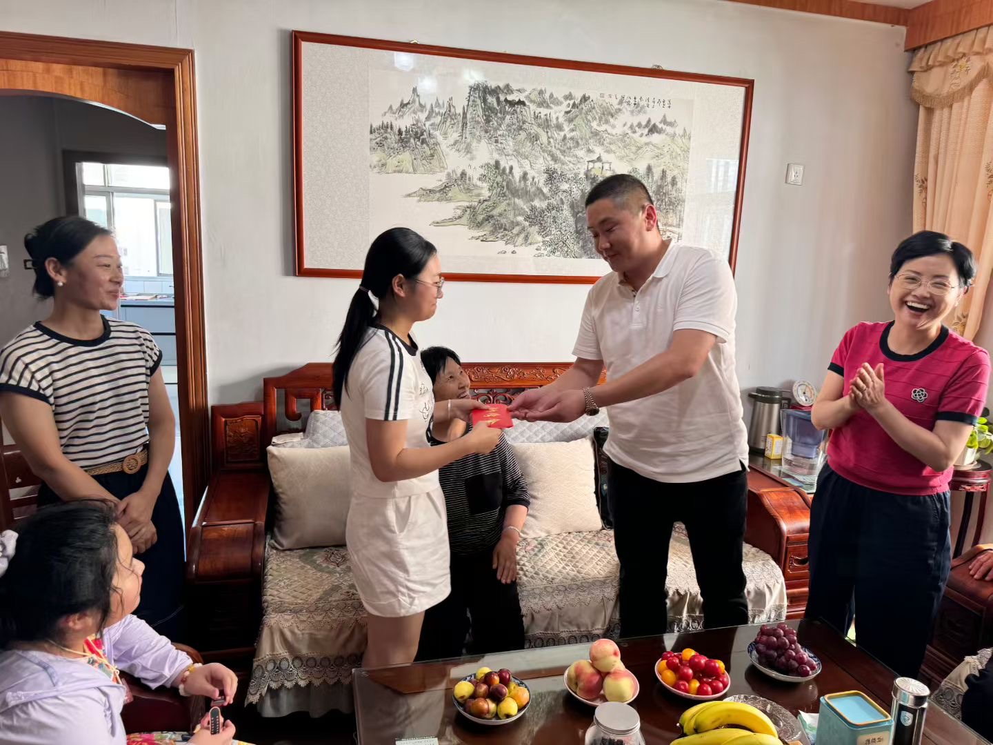 https://img2.danews.cc/upload/images/20250818/e54b978e75d03fec82e26148f722d640.jpg