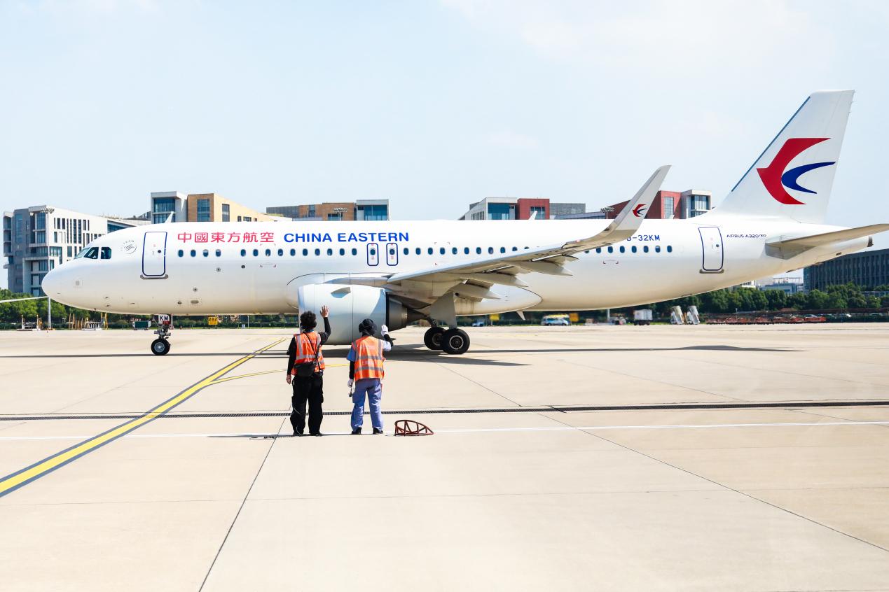 国际航线密集上新，中国东方航空引领暑期旅游新风尚