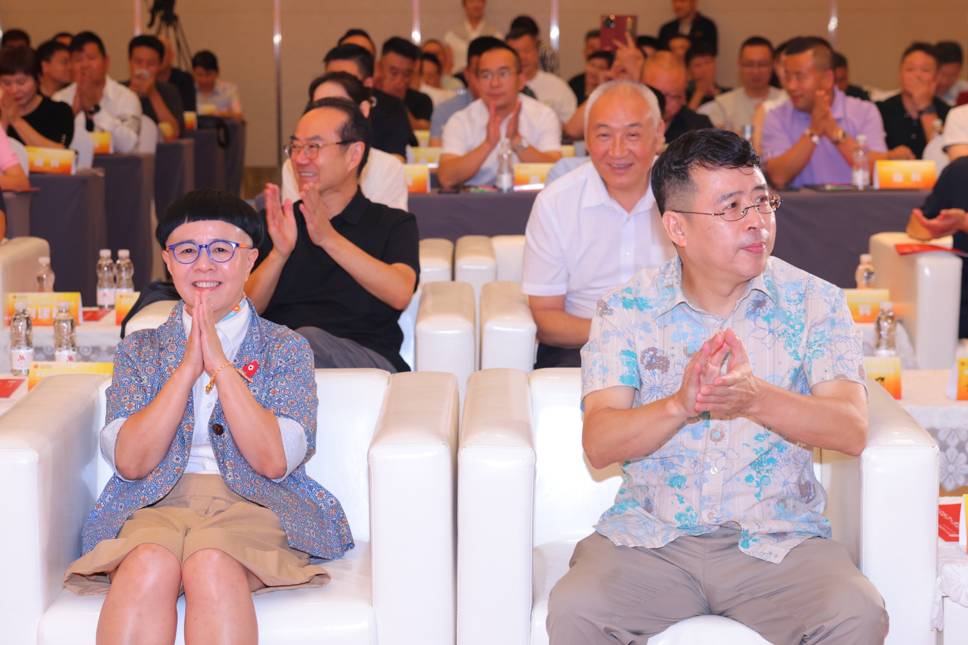 https://img2.danews.cc/upload/images/20250826/998b42d162f78f5bbc760b4683001271.jpg