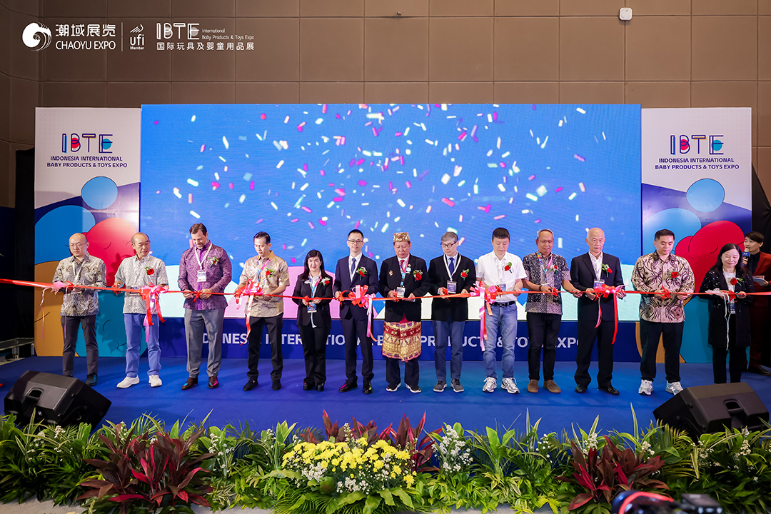https://img2.danews.cc/upload/images/20250827/e92870bdc3fe249aee28ece3ae1fbe9f.jpg