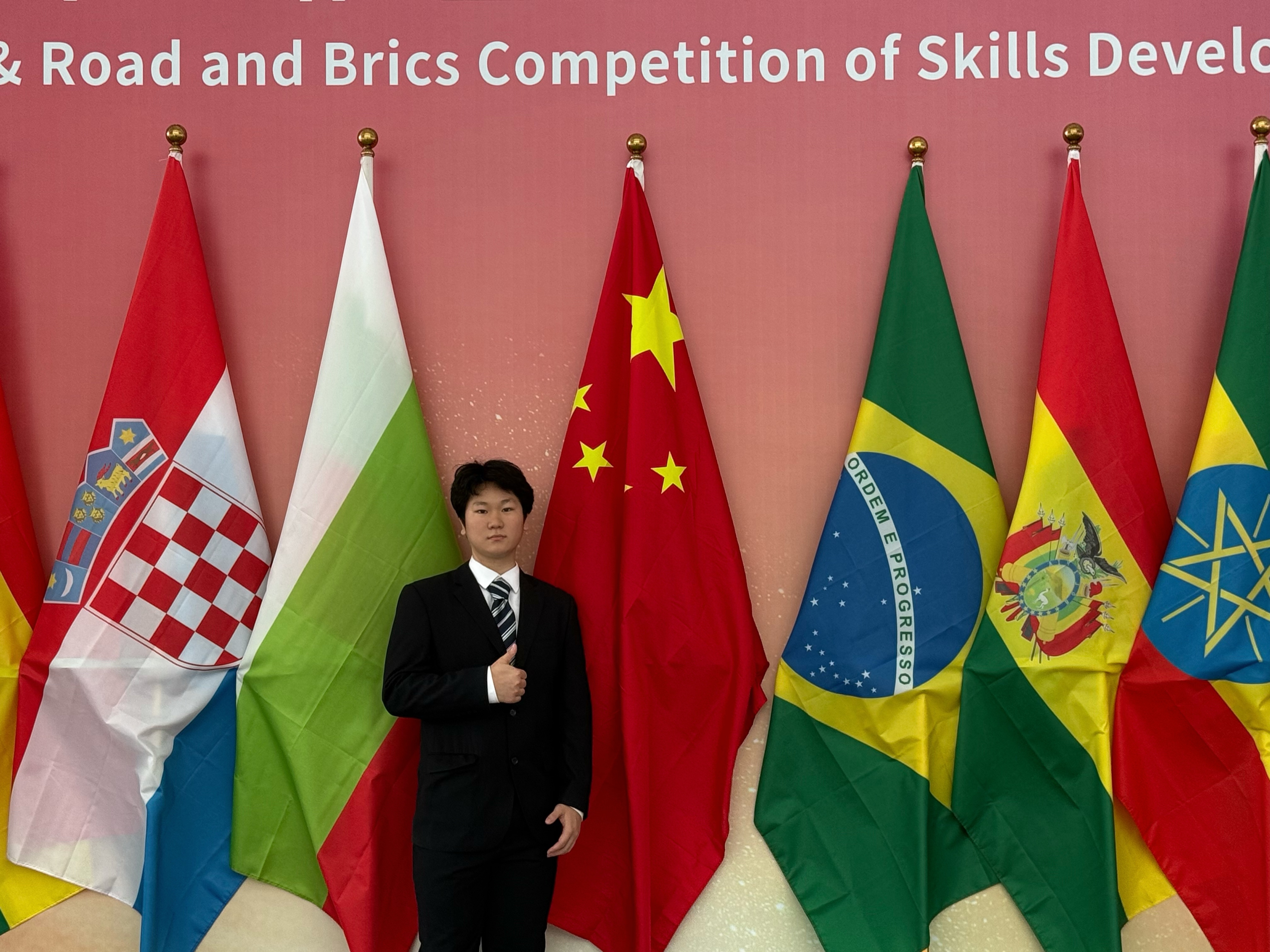 https://img2.danews.cc/upload/images/20250901/1776f28a15b0bb888dfa0804895cb8b7.jpg