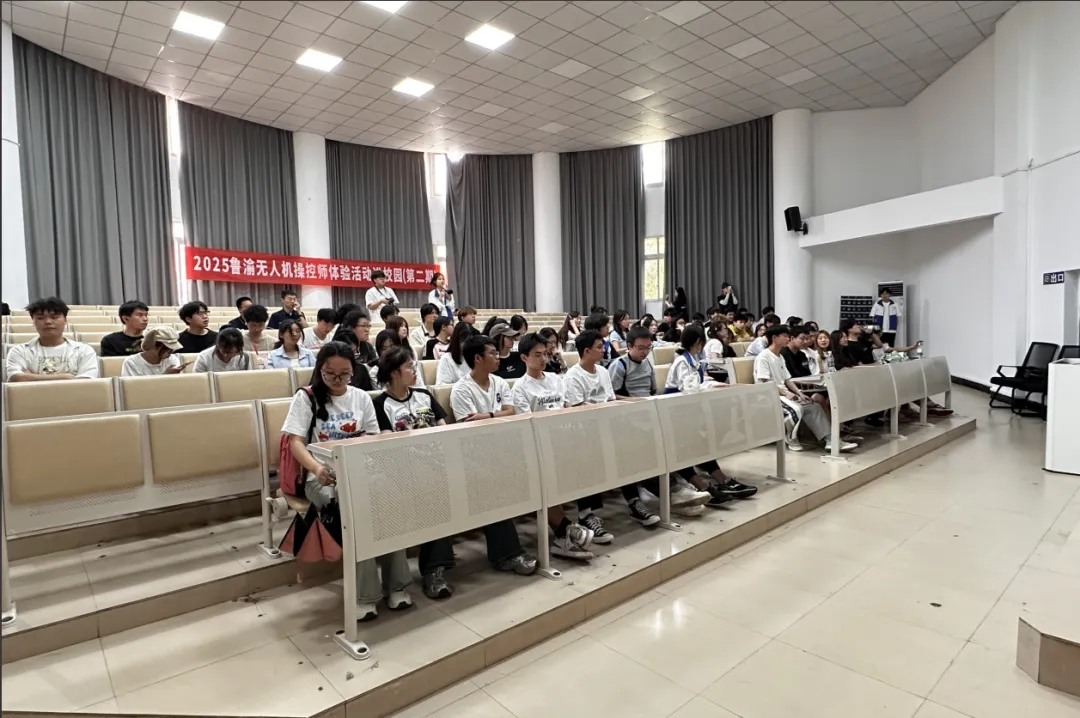 https://img2.danews.cc/upload/images/20250915/5920d60fe6dcdc948e1e61fc33d04b2b.png