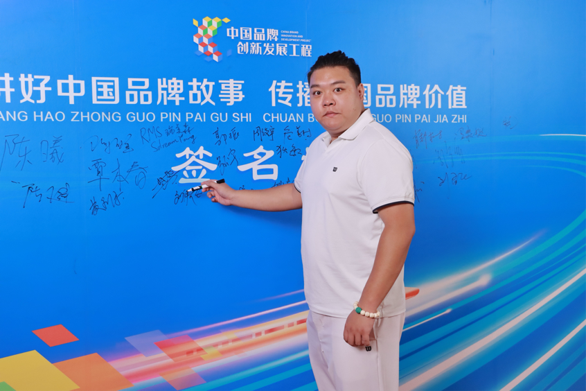 https://img2.danews.cc/upload/images/20250928/1894748edeb47e564d2a95d61a85b190.png