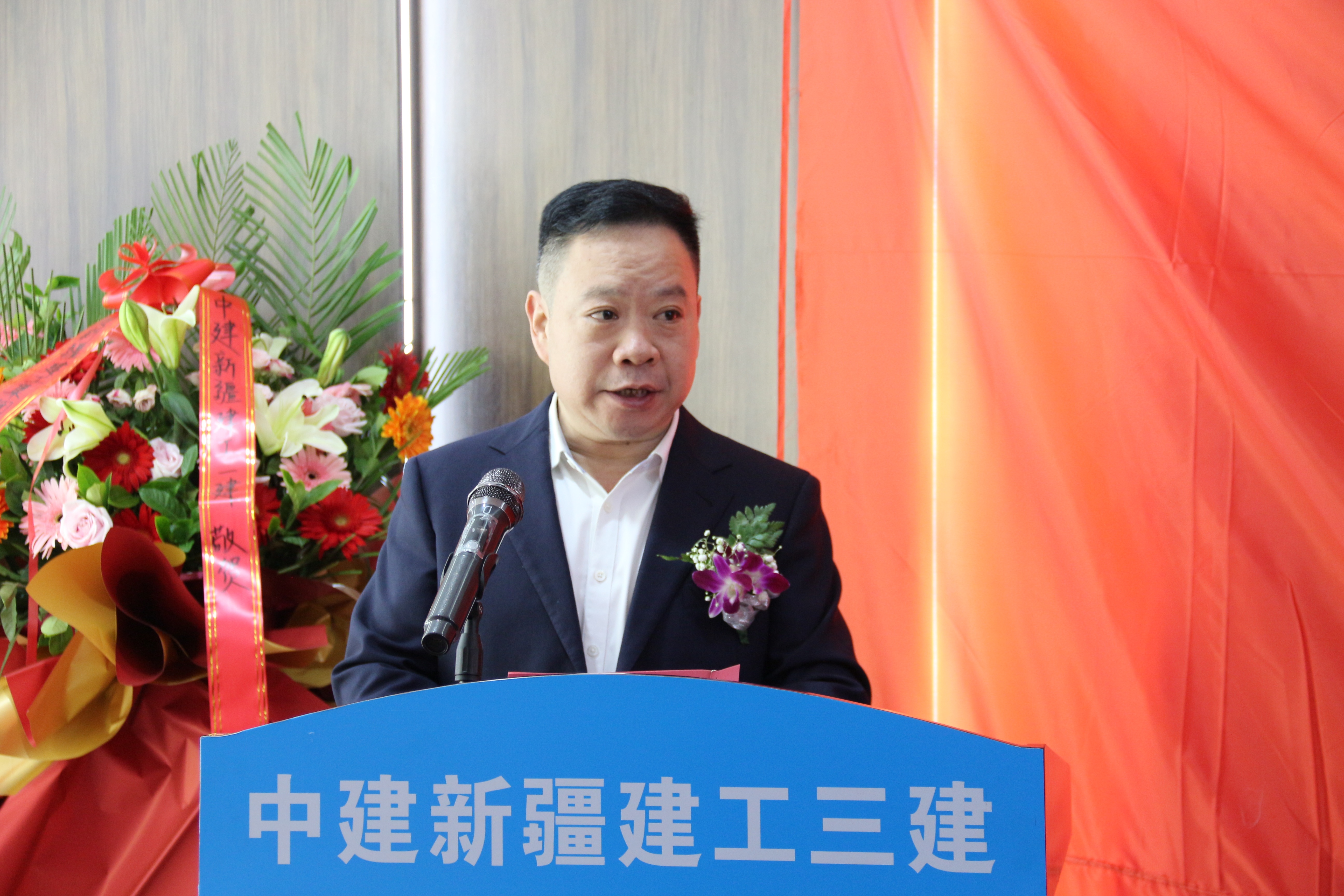 https://img2.danews.cc/upload/images/20251017/06b0d1572452d9e889f792b570bc12da.jpg