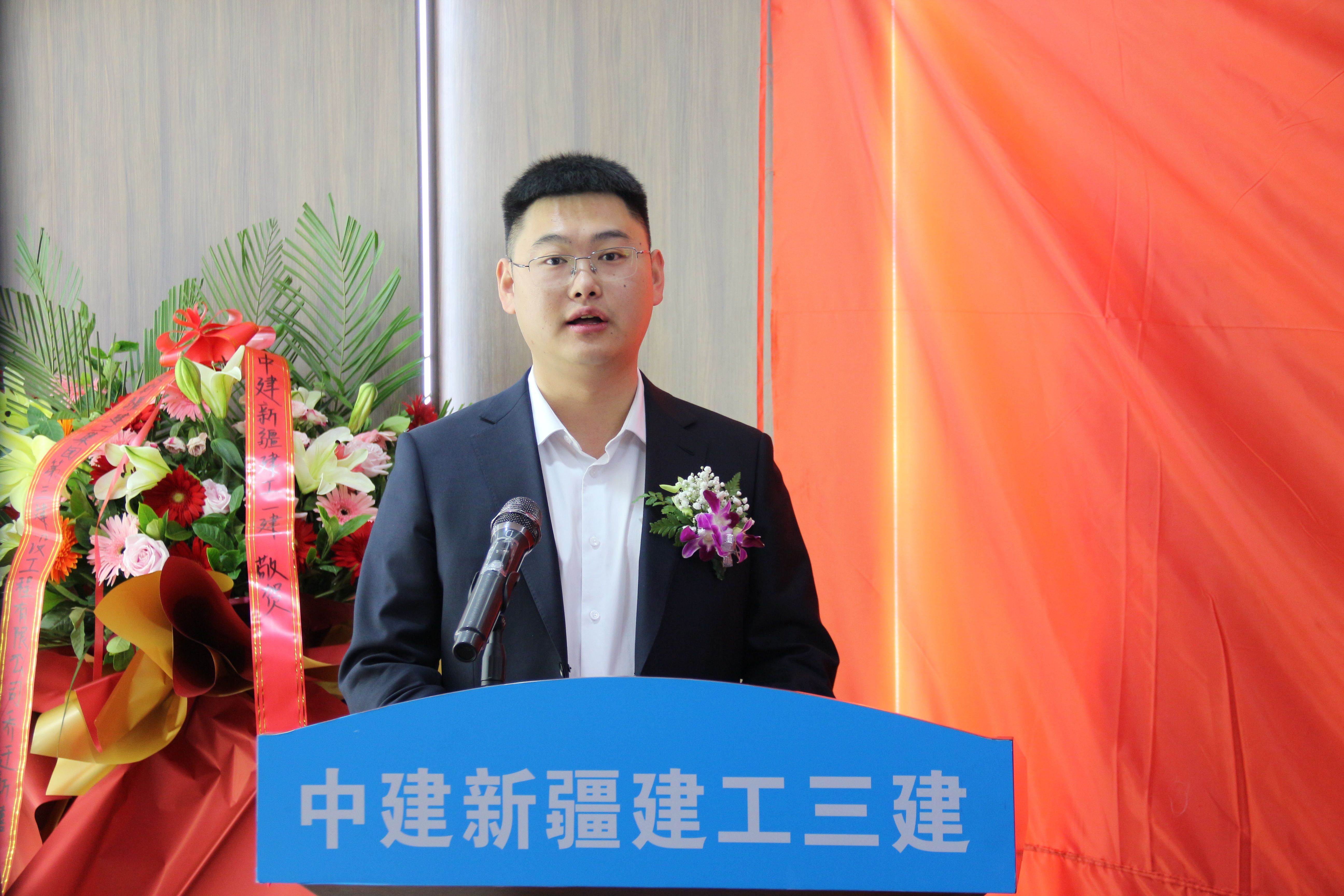 https://img2.danews.cc/upload/images/20251017/a15399e90ad7689d8a6f1450f1802c65.jpg