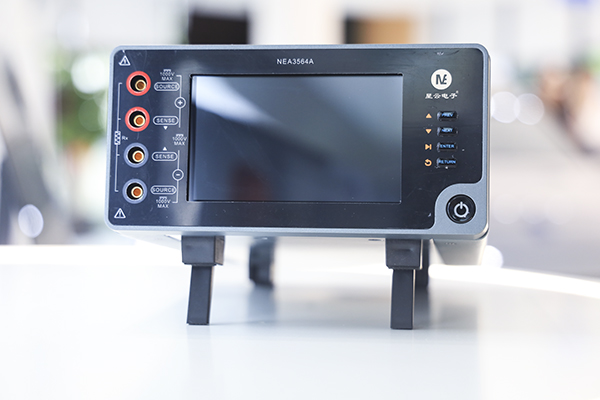 精度比肩国际 量程覆盖全面:星云电压内阻测试仪打造国产化测试新标杆