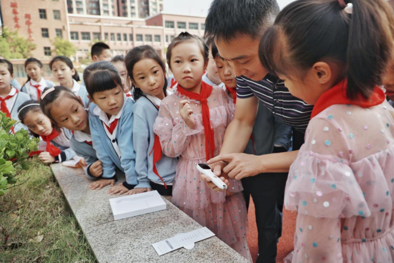 戈壁滩上的AI温度：一颗“阿尔法蛋”的长期主义坚守