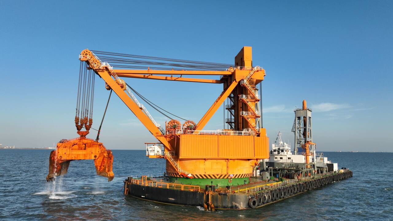 D:\Backup\Documents\Tencent Files\1050521763\nt_qq\nt_data\Pic\2025-11\Thumb\8545f7a4b0f4c31742f069e71ea471f7_720.png