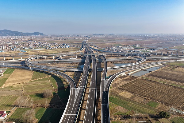 江苏连宿高速徐圩至灌云段通过交工验收