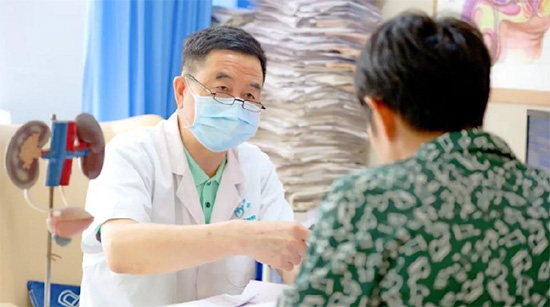 你还在吃药治疗阳痿？广州男科医生：不妨试试VR看片训练勃起