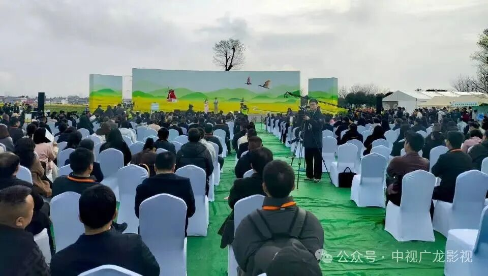 金浪涌汉中 诗画醉春风——广龙导演倾情代言汉中油菜花旅游节-汇一线首码网