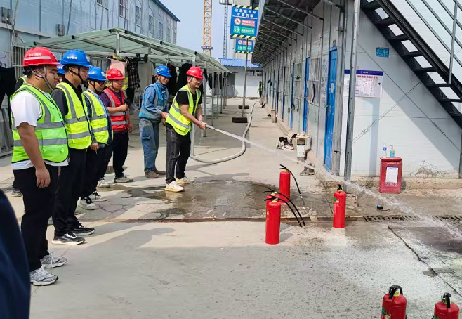 郑州市惠济区古荥城市更新（一期）项目13#号地块安置房建设项目开展消防应急演练