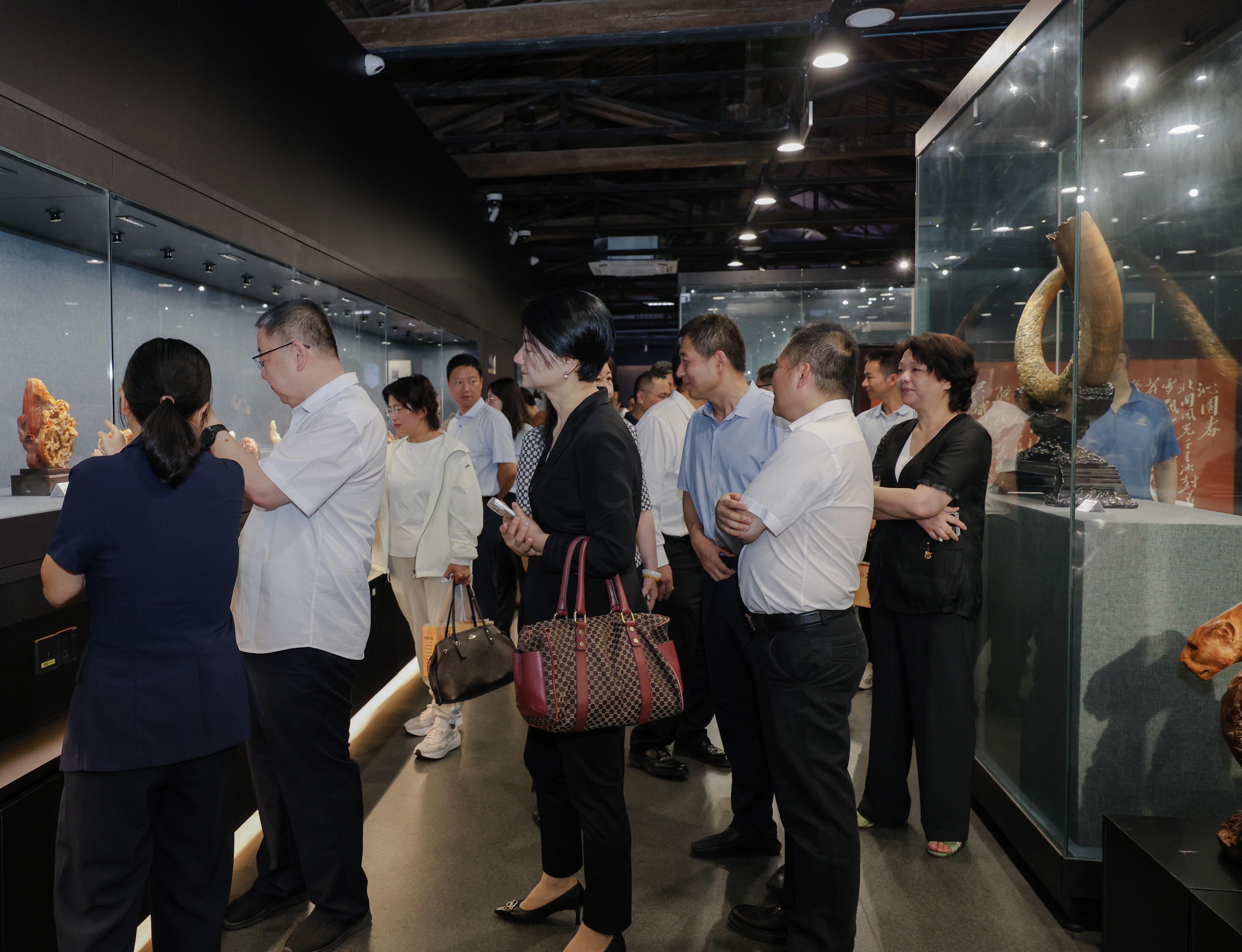 2026中国工艺美术博览会精品(福州)展拍会首场预展登陆福州雕刻工艺品总厂(图5)
