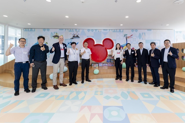 香港迪士尼乐园度假区“童乐游”医院项目首次进驻大湾区最大儿童医院让魔法与欢乐带给区内更多病童