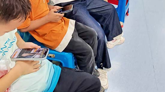 暑假孩子变乖情绪好？家长别大意，可能是心理假性痊愈