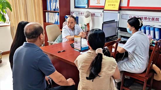 暑假孩子变乖情绪好？家长别大意，可能是心理假性痊愈