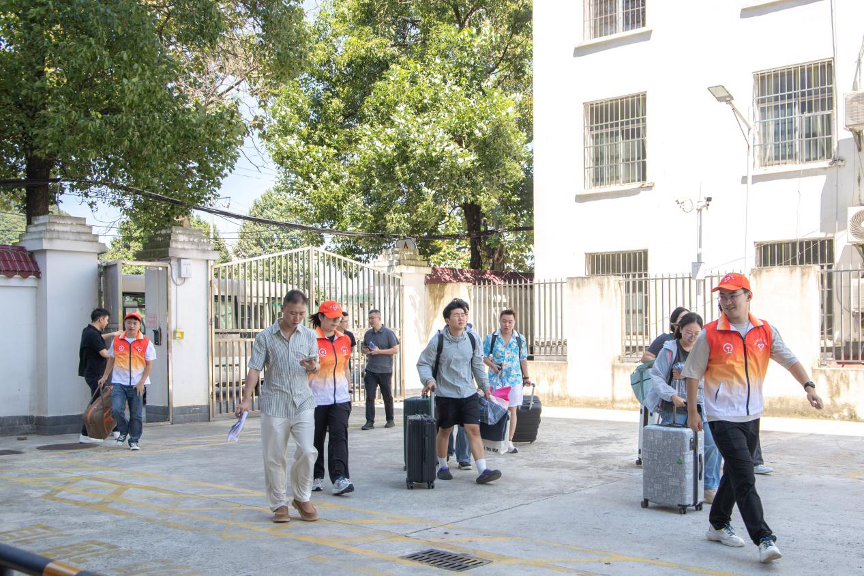 迎&ldquo;新&rdquo;聚力育人才 青春护航西南铁路畅通