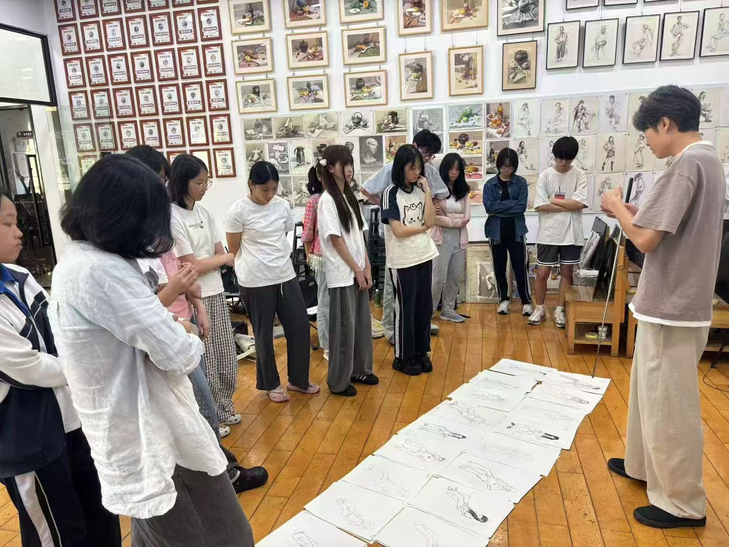 深圳福田最好的中考美术培训是哪家？14年美深画室2026届红岭、深大附中、盐高录取领跑