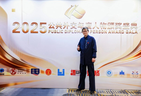 �������š��������¡������Ļ����Ŵ��е�ʦ��������