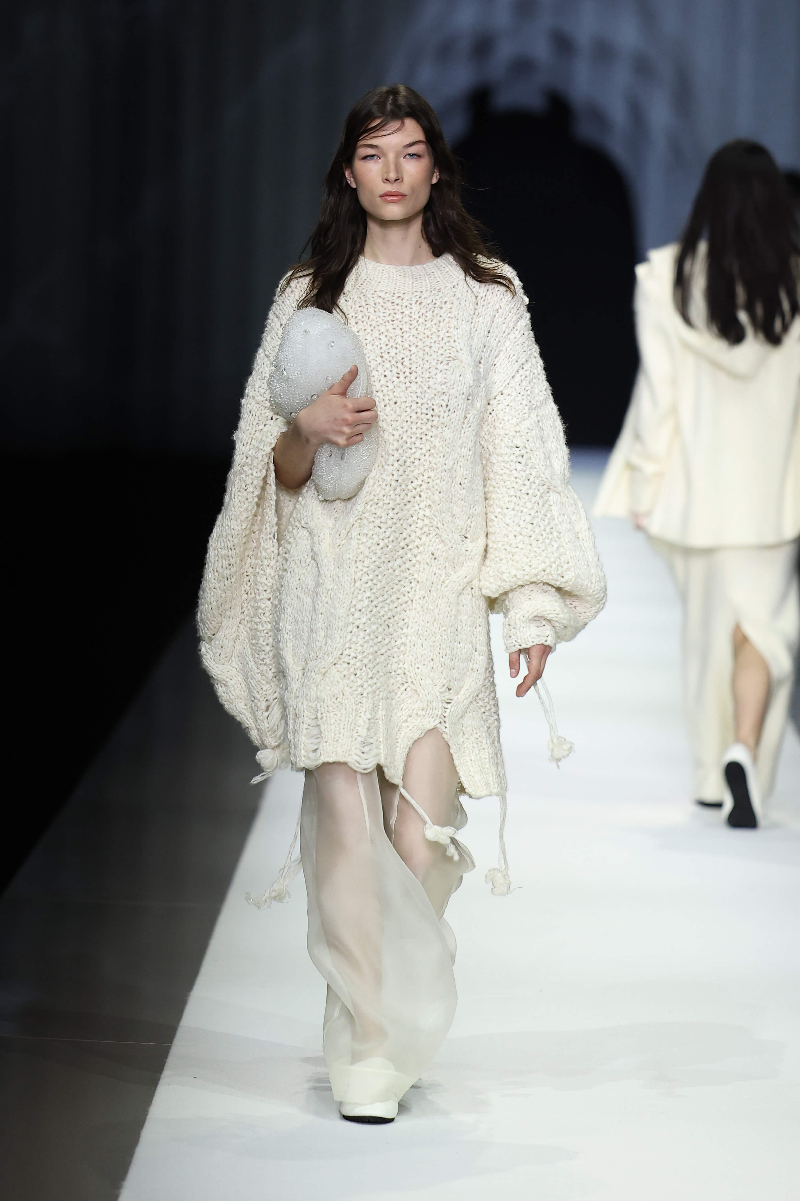 2026秋冬米兰时装秀 ANTEPRIMA与著名日本现代艺术家宫永爱子合作 艺术与精致美学交汇 捕捉时间的流逝与记忆