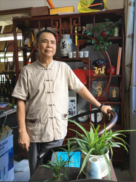 碑帖熔铸写风骨，墨海浮沉见本心 —— 叶风华书法艺术的生命气象