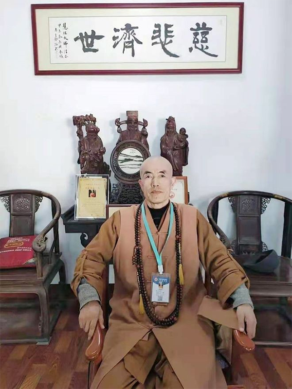 《藏百年风骨穿时代笔墨》影响深远艺术大师释慧旺