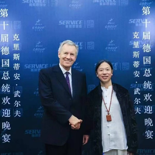 �����������ա����ڷ�����������