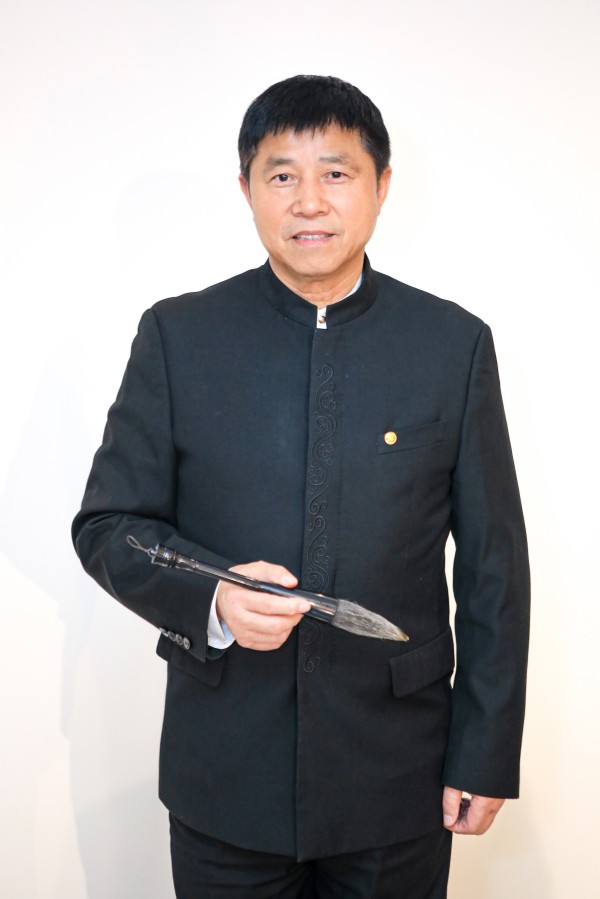 �����������ա����ڷ������̷�Ĺ�