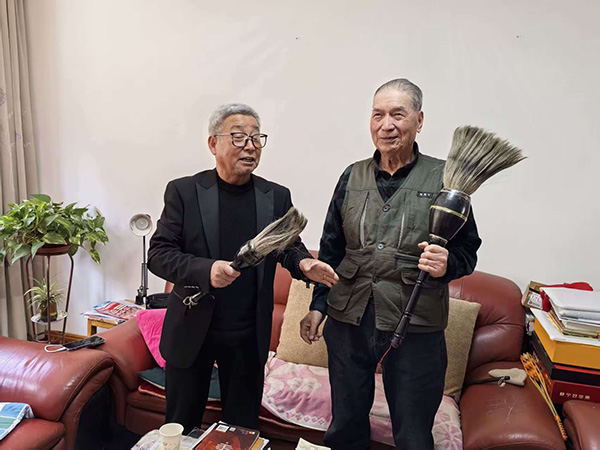 ����Ϊ�촬���ԡ����ڹ�������ҡ�������