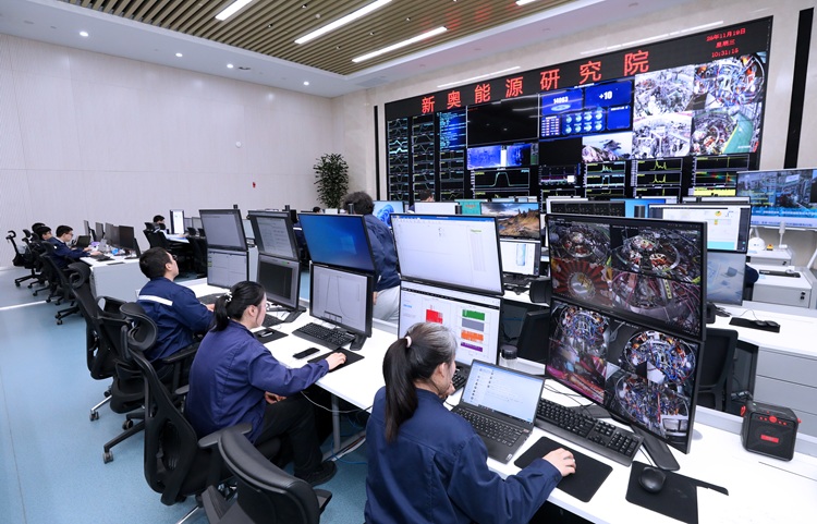 新奥锚定氢硼路线，推动聚变商业化稳步落地