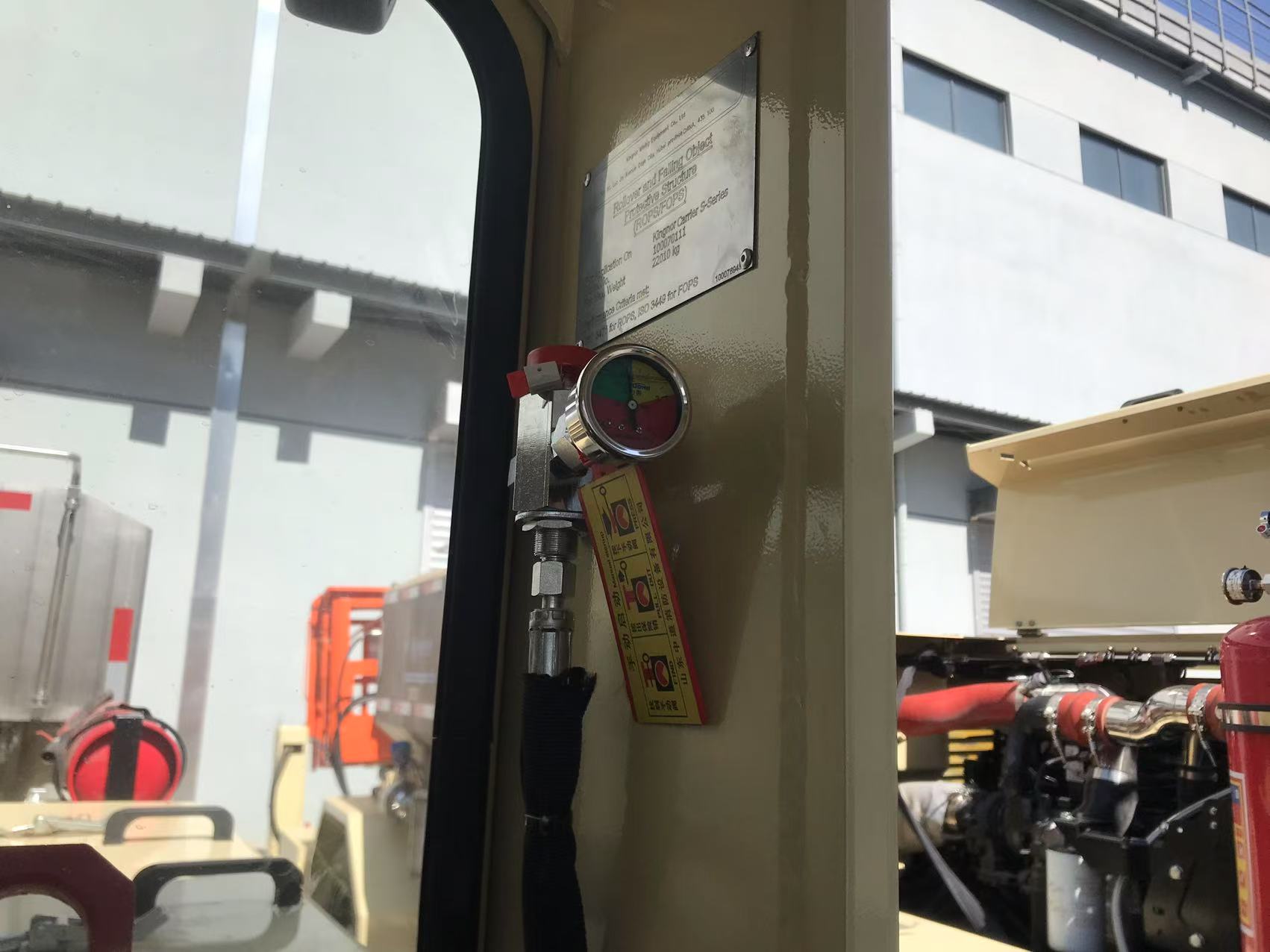 水基高效控火技术九源安全科技矿车自动灭火系统专治矿山车辆发动机舱高温火情(图1)