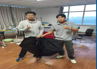 户外徒步者的福音--学生团队发明便携式风光发电装置