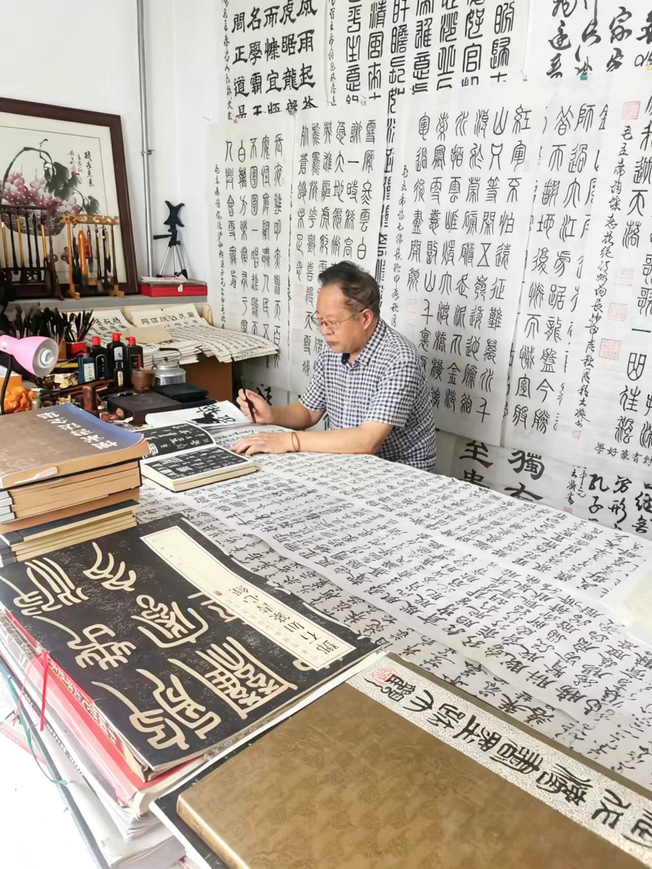 中国书法史上最顶尖的书法家——程大凝献礼国庆节